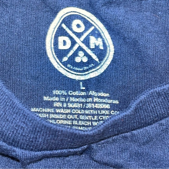 "Living My Best Life" Skeleton T-Shirt Large DOM Blue New With Tag Beach Life - Picture 4 of 4